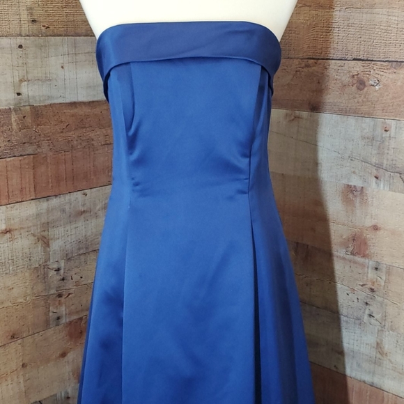 Urban Girl Nites Prom or Evening Gown - Picture 2 of 6